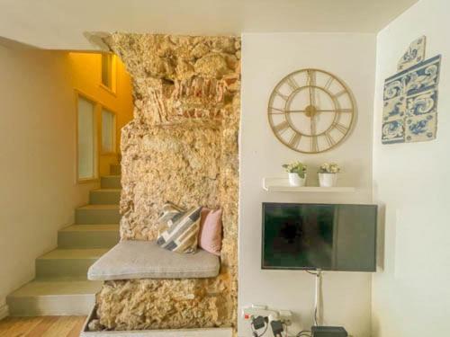 Historical Bica - 3 Bedroom Apartment ลิสบอน ภายนอก รูปภาพ